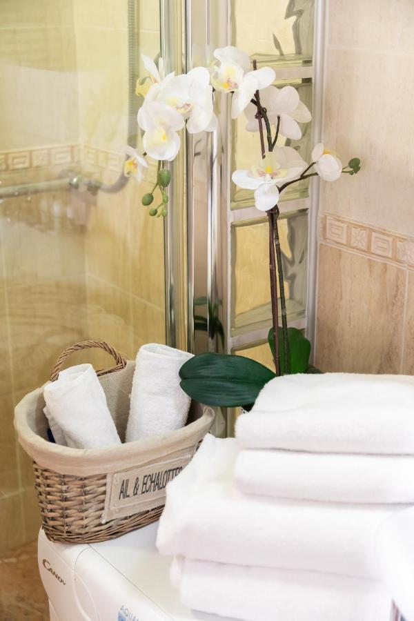 Monti Romantic Sunshine Maisonette Ngoại thất bức ảnh